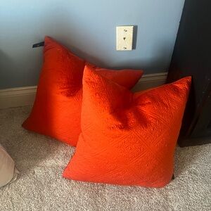 Newport decorative pillows